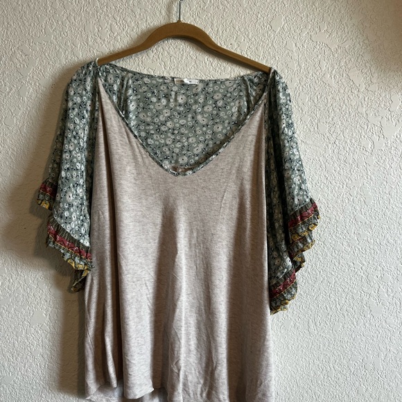 Maurices Tops - Floral Sleeve Women's Top